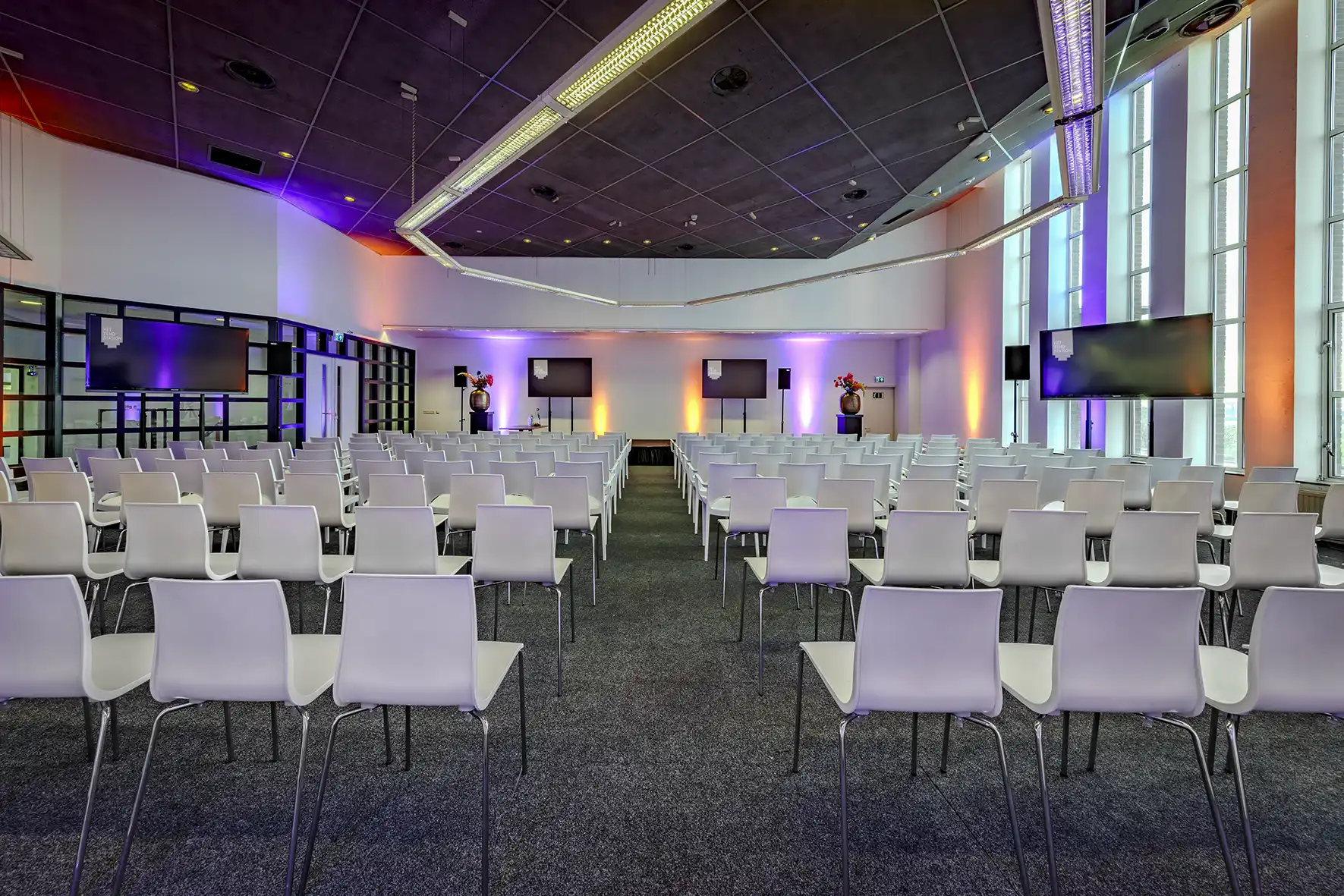 Impressie Het Zendstation Zenderzaal
