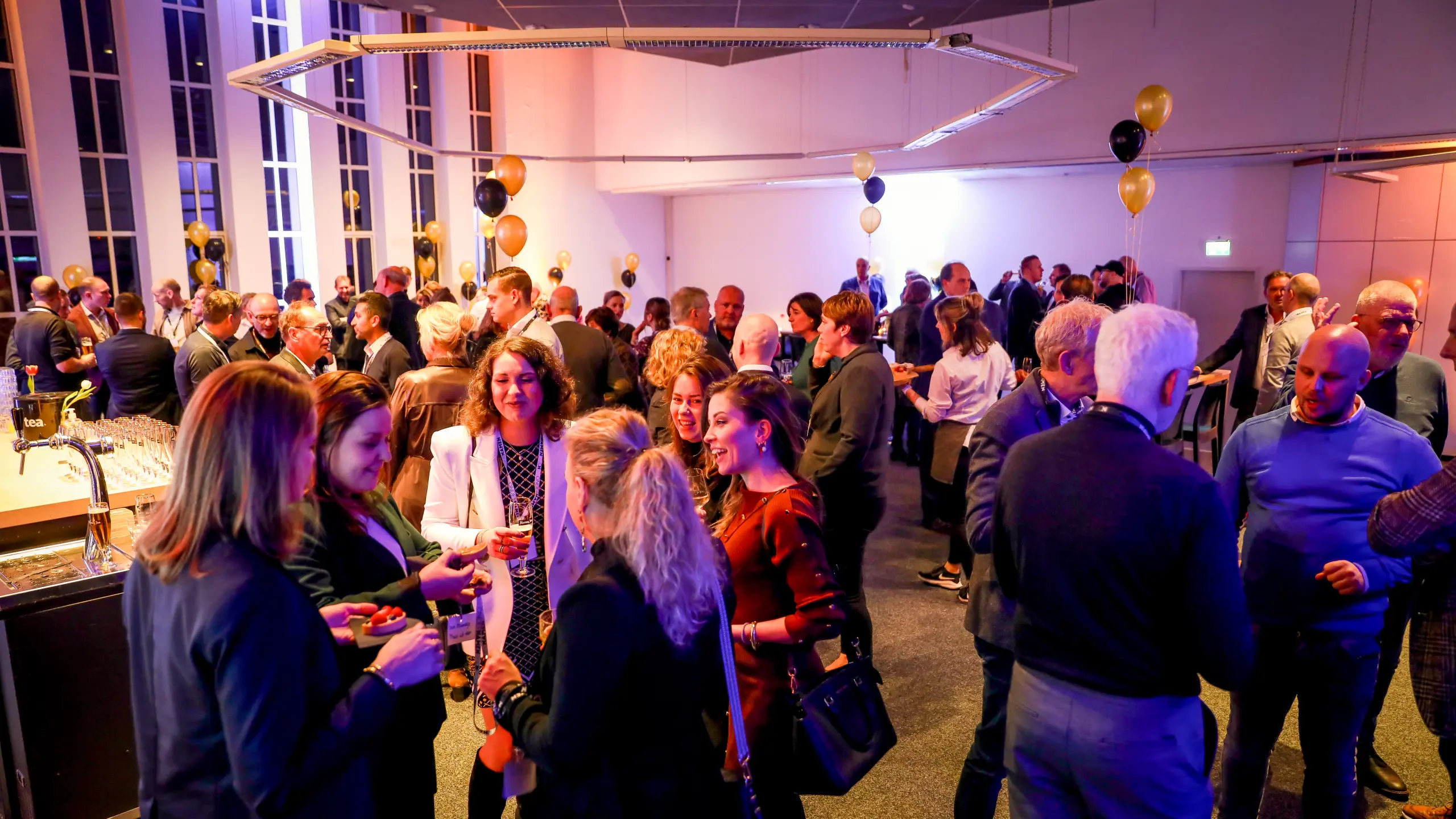 Zenderzaal borrel Zendstation